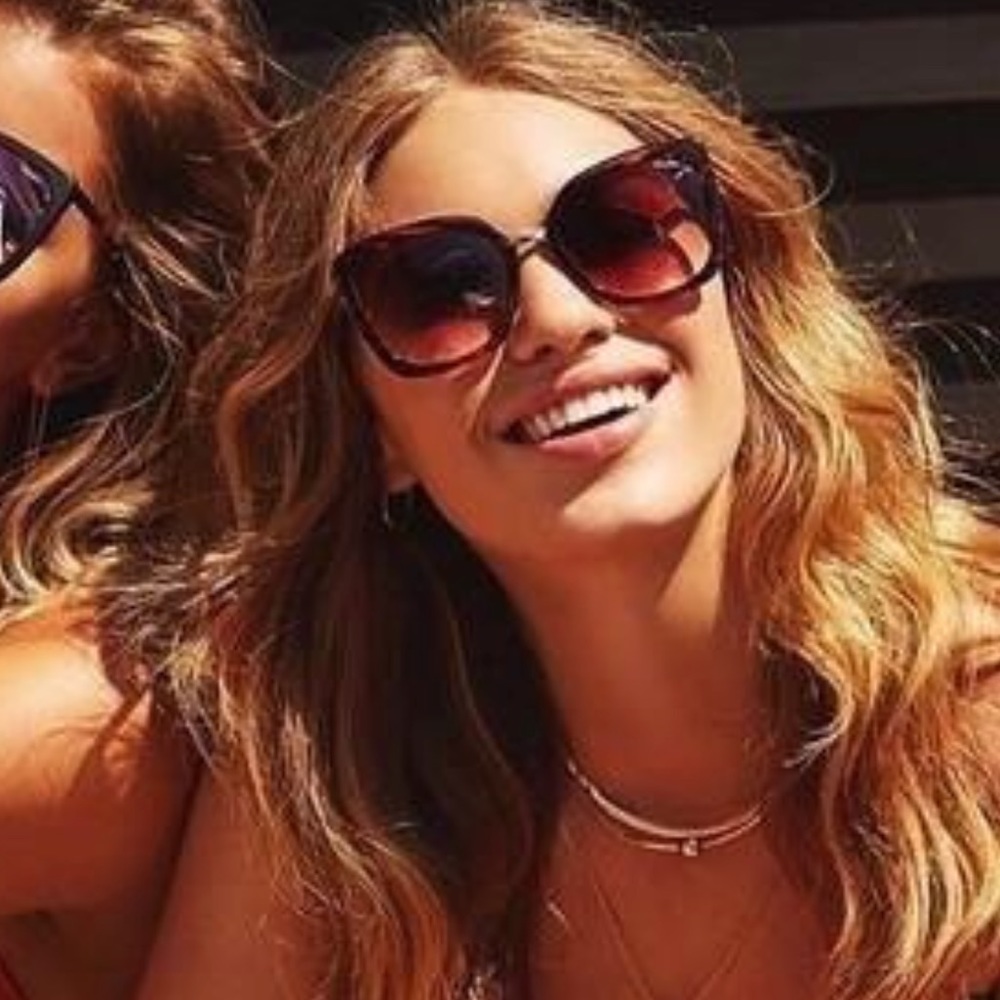 QUAY Australia sunnies